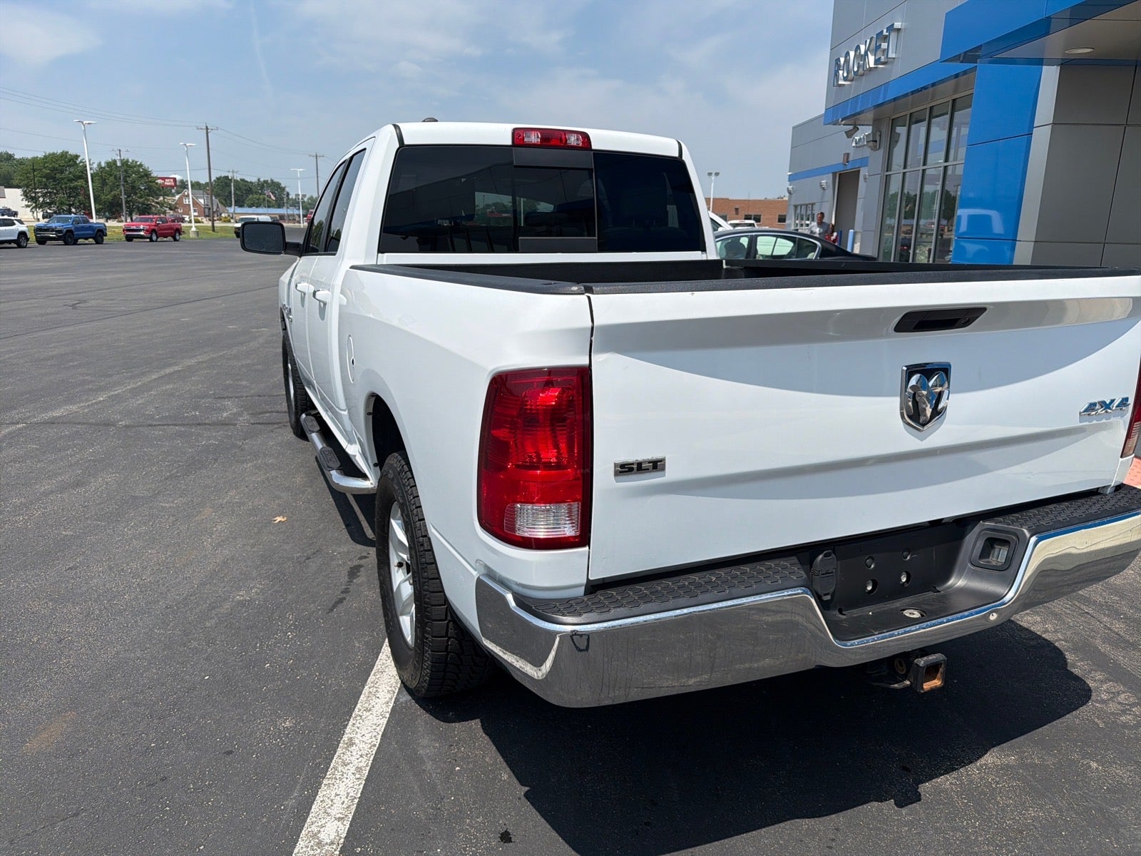 2016 RAM 1500 SLT