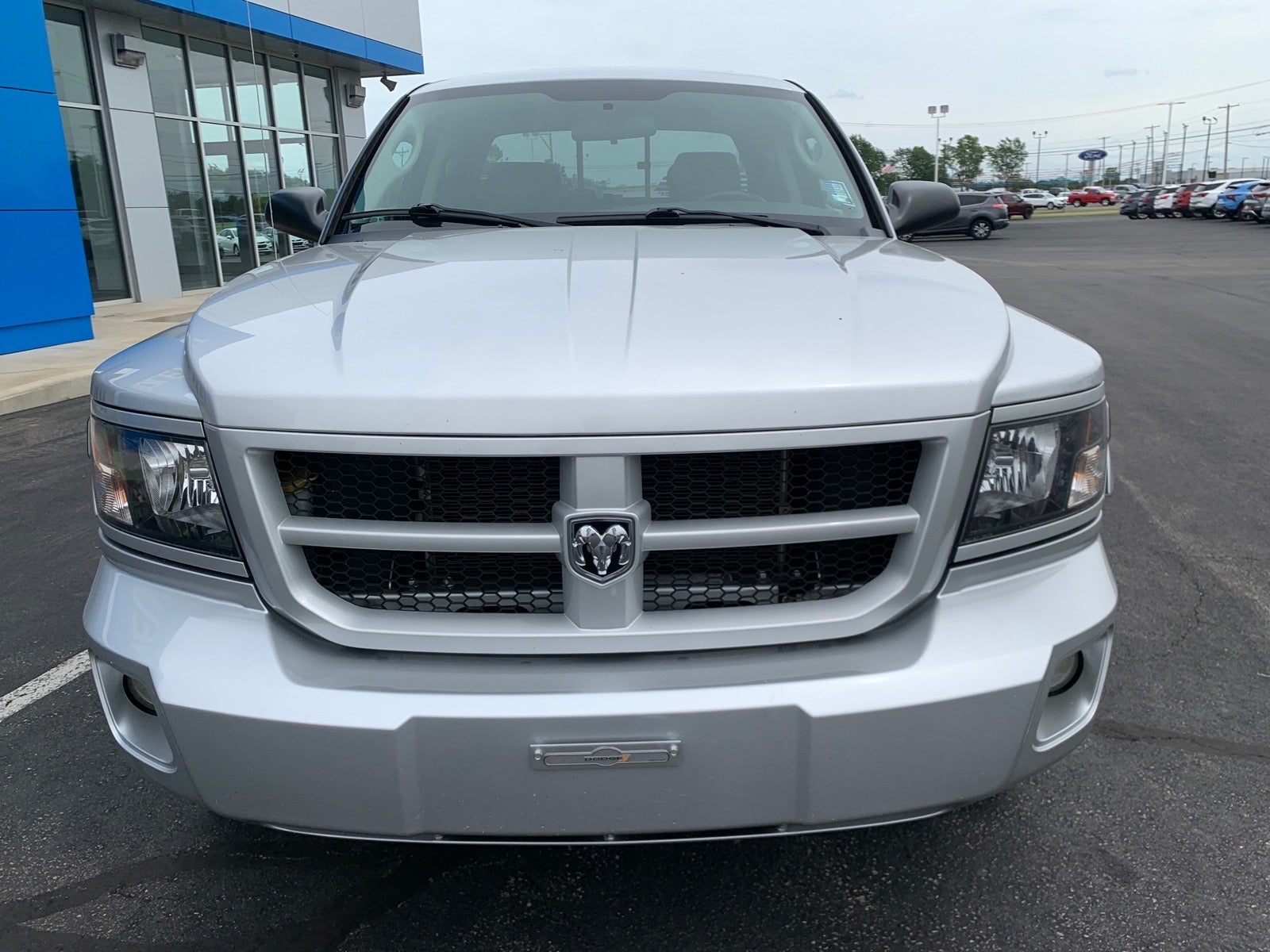 Used 2008 Dodge Dakota SXT with VIN 1D7HW38K68S613089 for sale in Shelby, OH