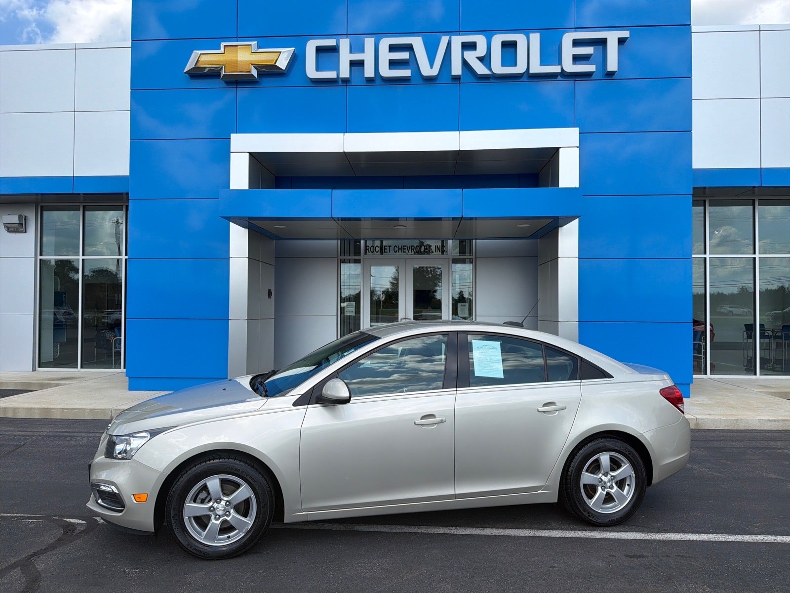 Used 2015 Chevrolet Cruze 1LT with VIN 1G1PC5SB6F7294689 for sale in Shelby, OH