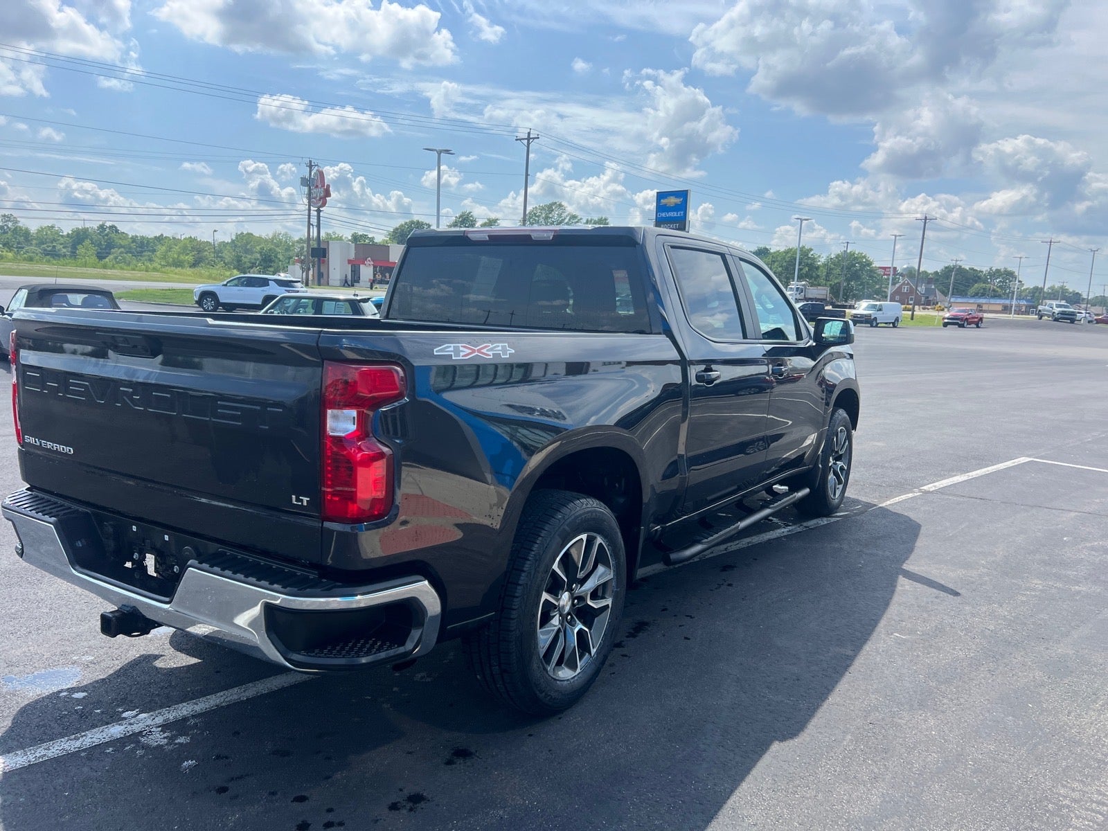 2024 Chevrolet Silverado 1500 LT (2FL)