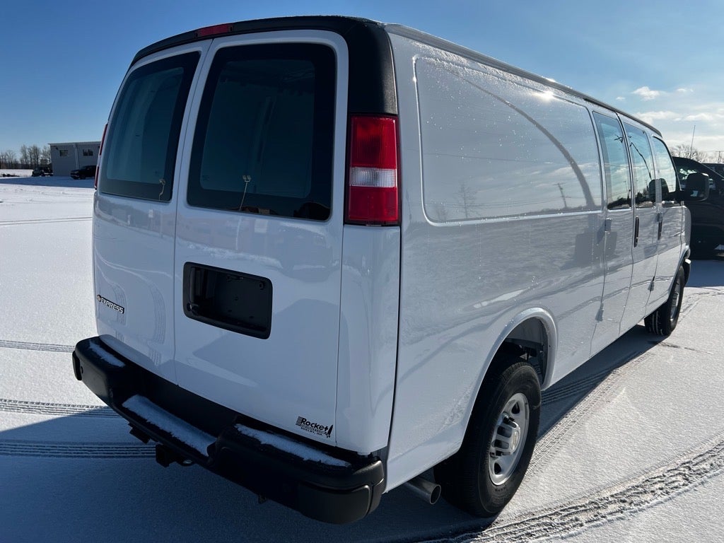 2025 Chevrolet Express Cargo 2500 WT