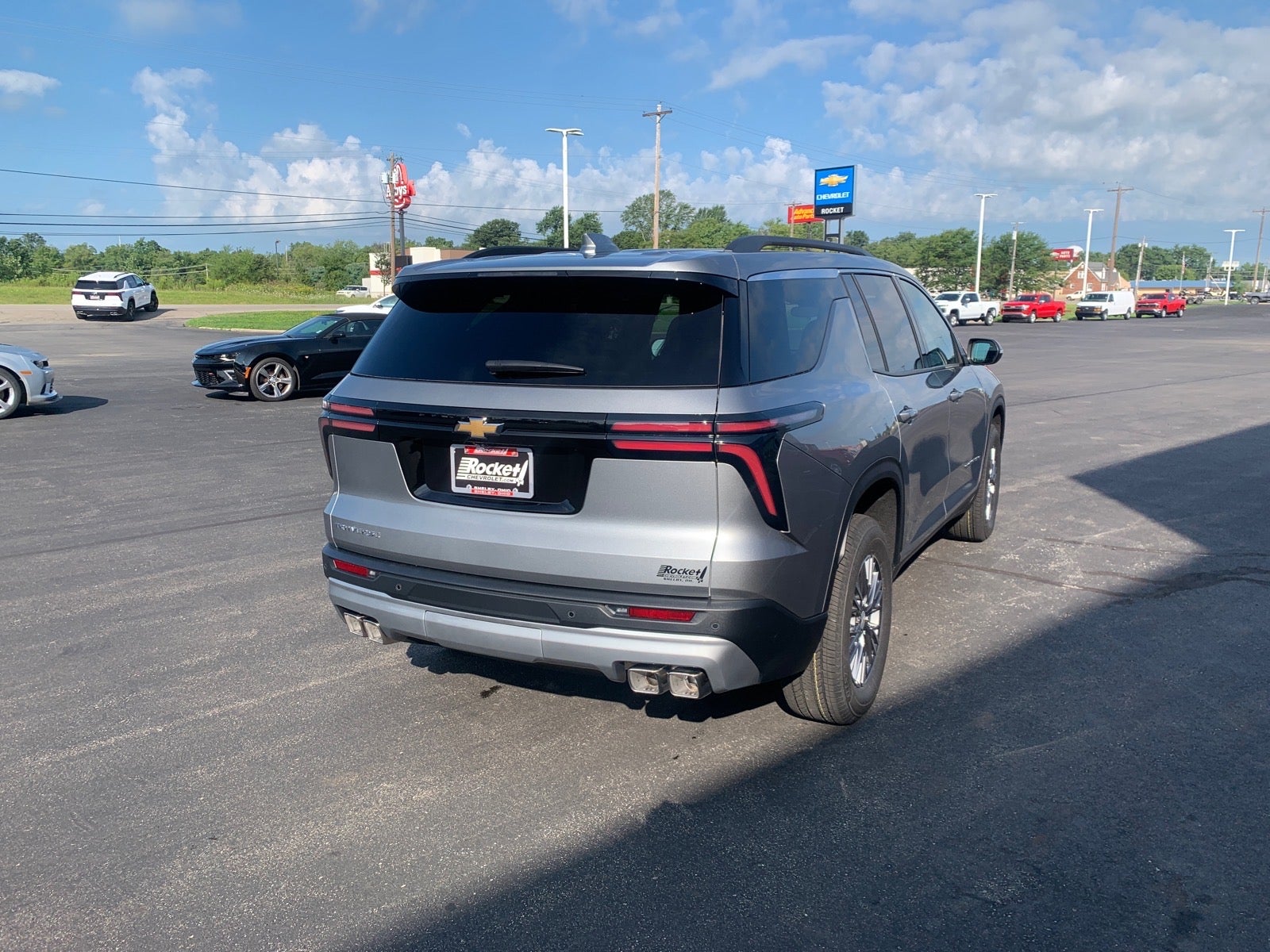 2027 Chevrolet Traverse LT
