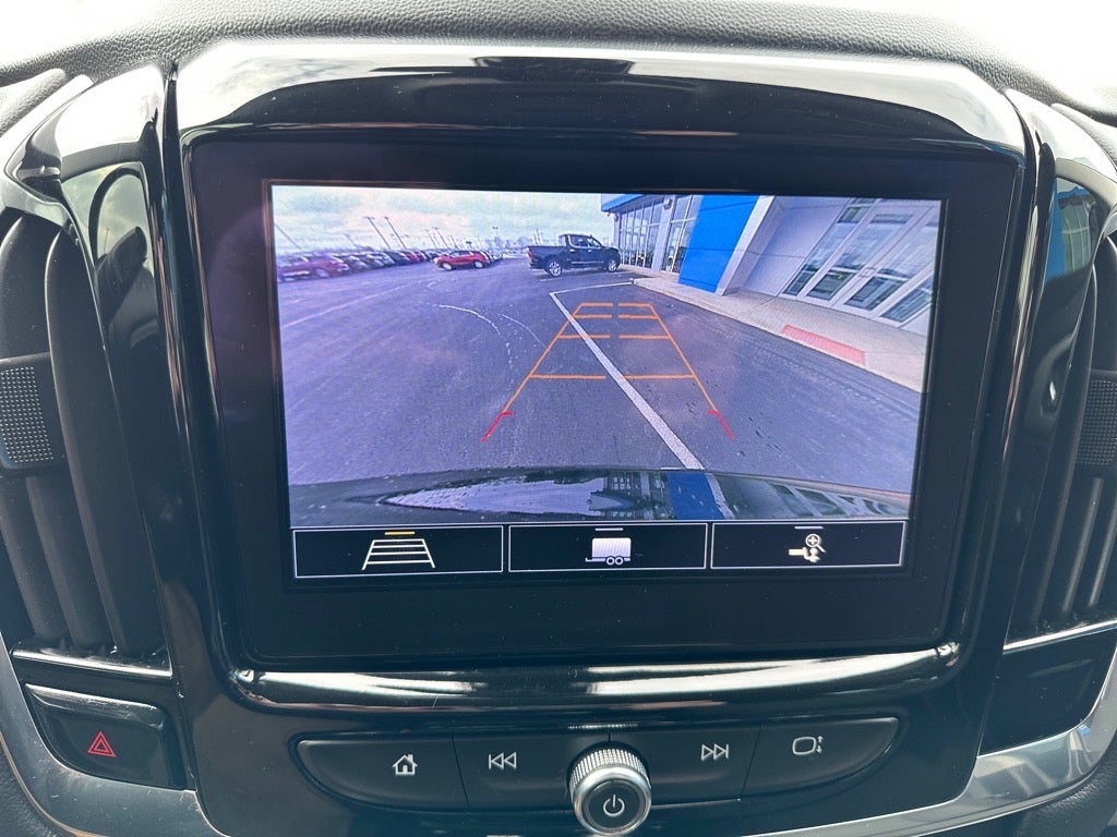 2021 Chevrolet Traverse LT Cloth