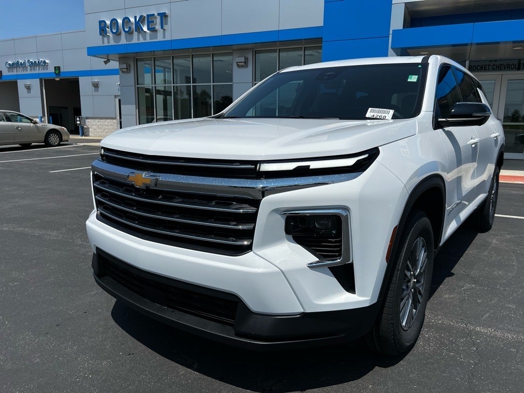 2025 Chevrolet Traverse LT