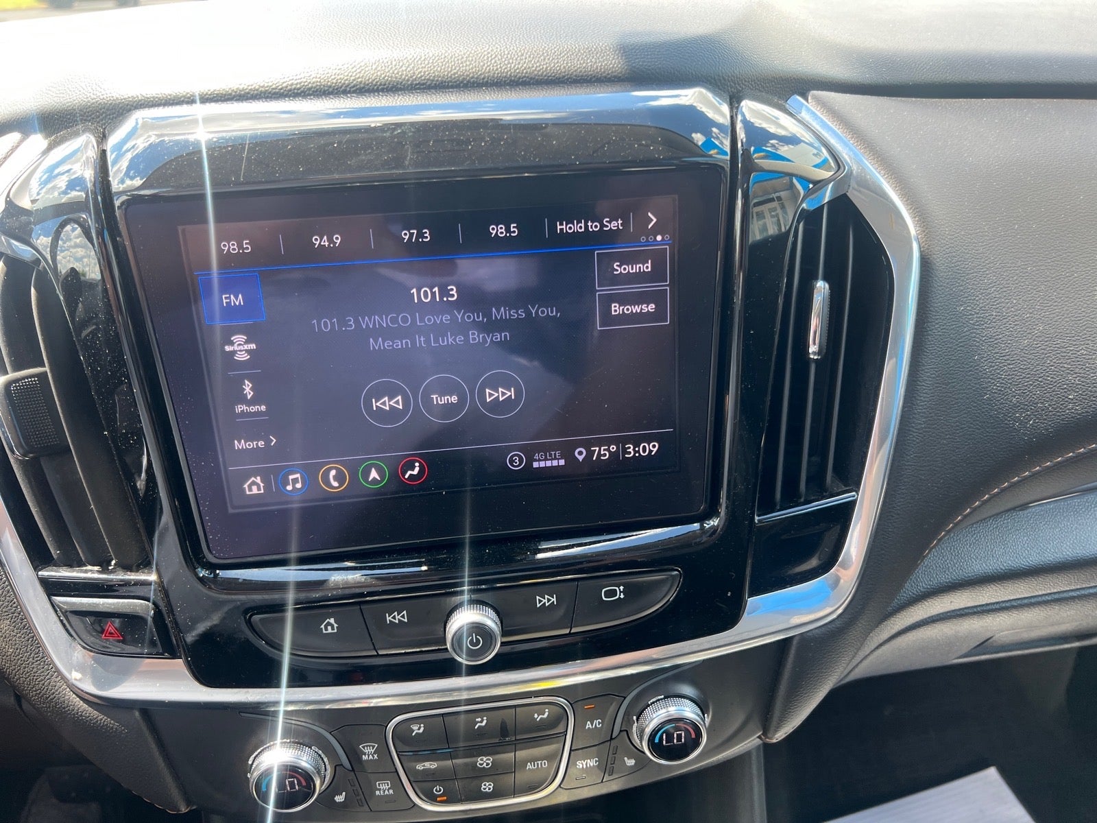 2020 Chevrolet Traverse LT Leather