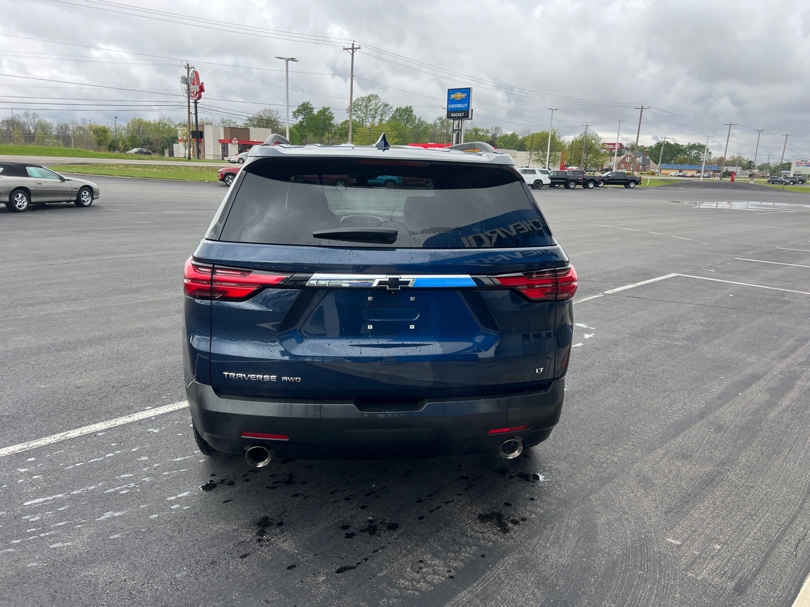 2023 Chevrolet Traverse LT Cloth