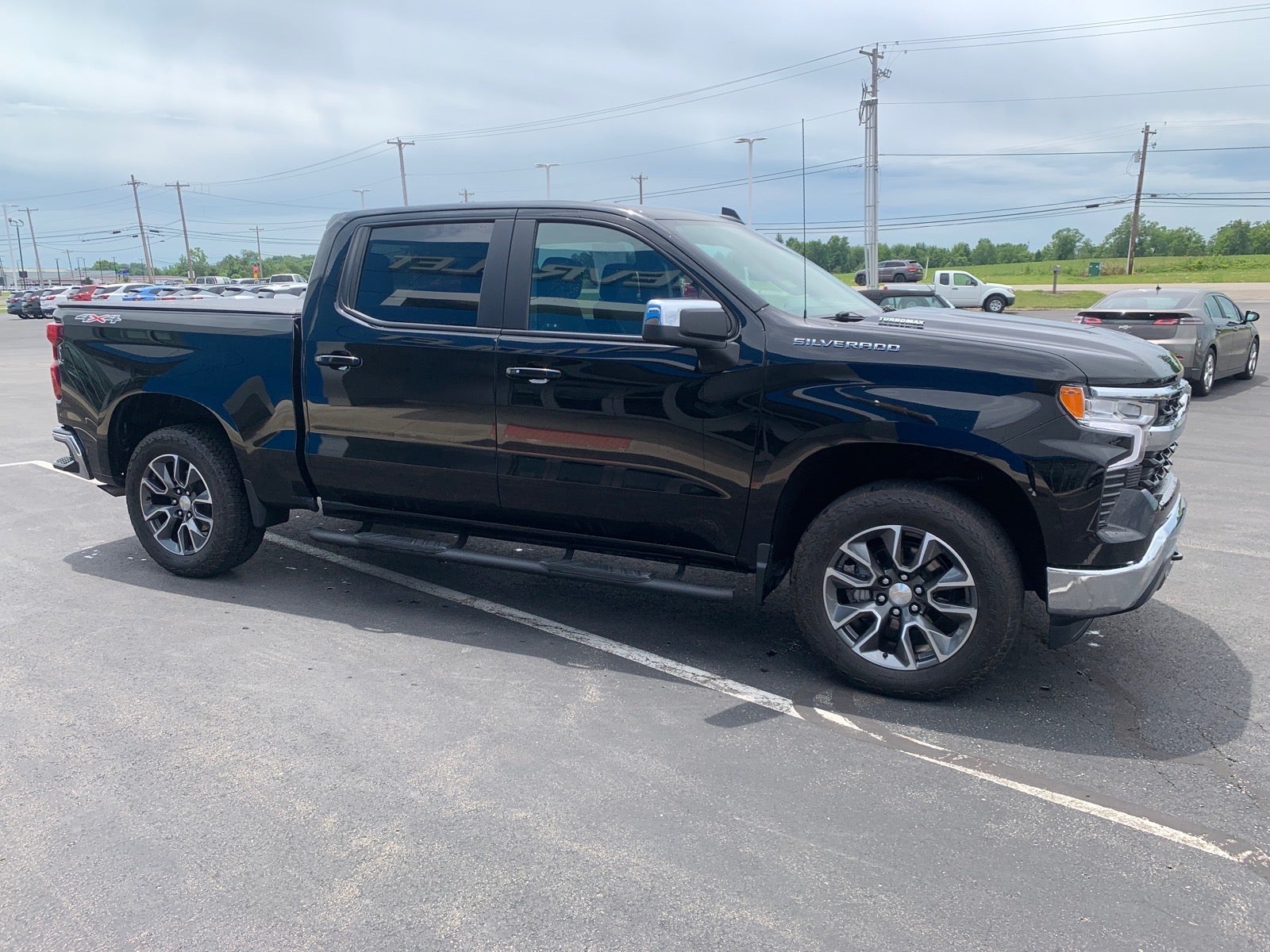 2024 Chevrolet Silverado 1500 LT (2FL)