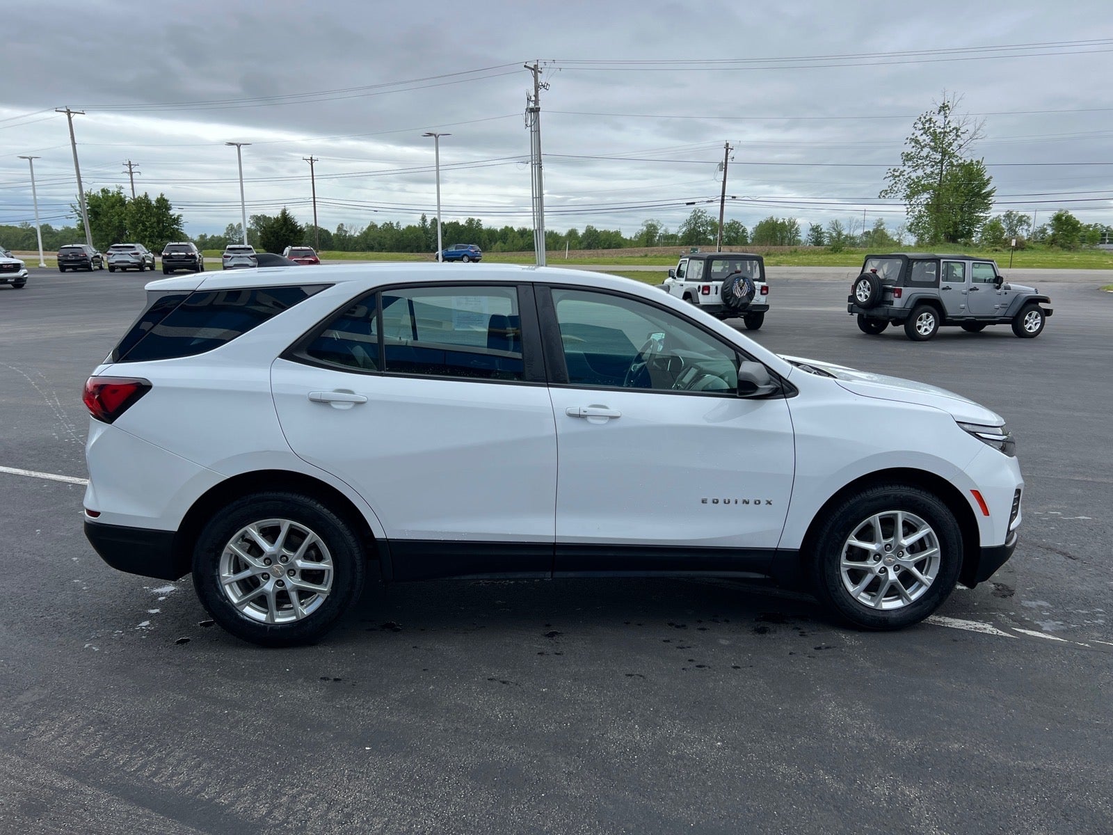 2024 Chevrolet Equinox LS