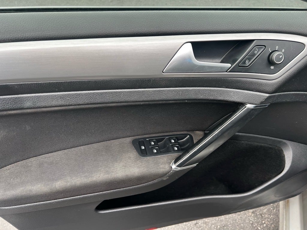 2016 Volkswagen Golf SportWagen TSI S