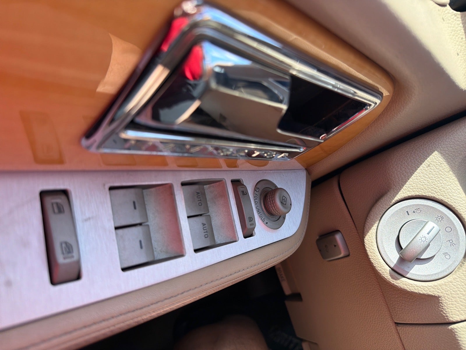 2010 Lincoln Navigator Base