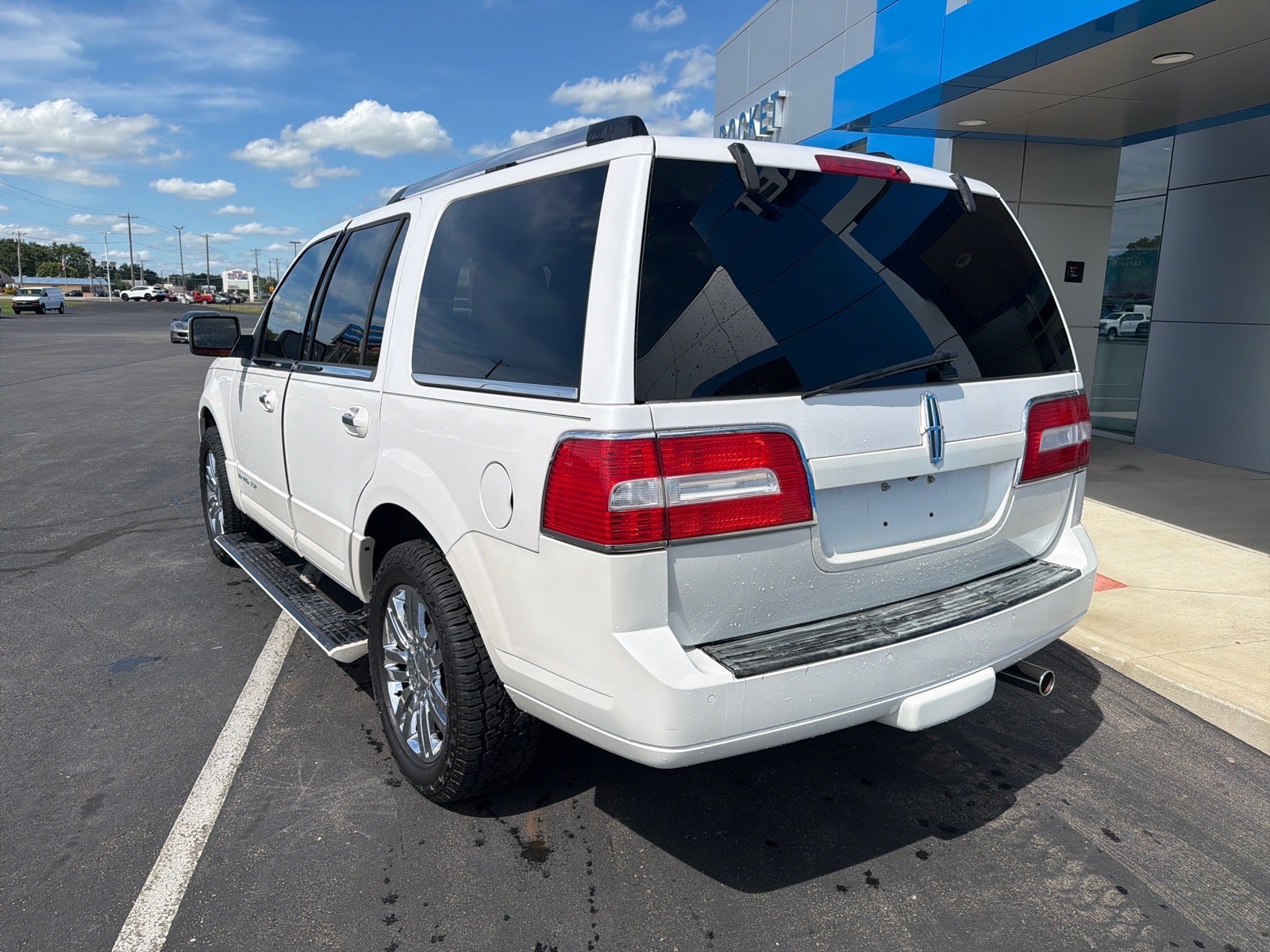 2010 Lincoln Navigator Base