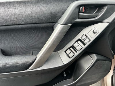 2015 Subaru Forester 2.5i