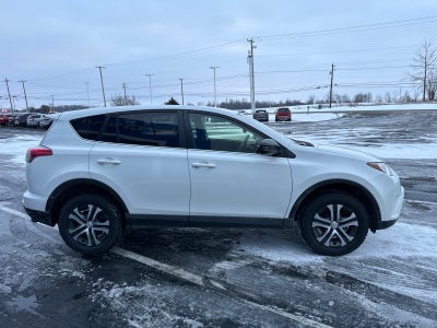 2017 Toyota RAV4 LE