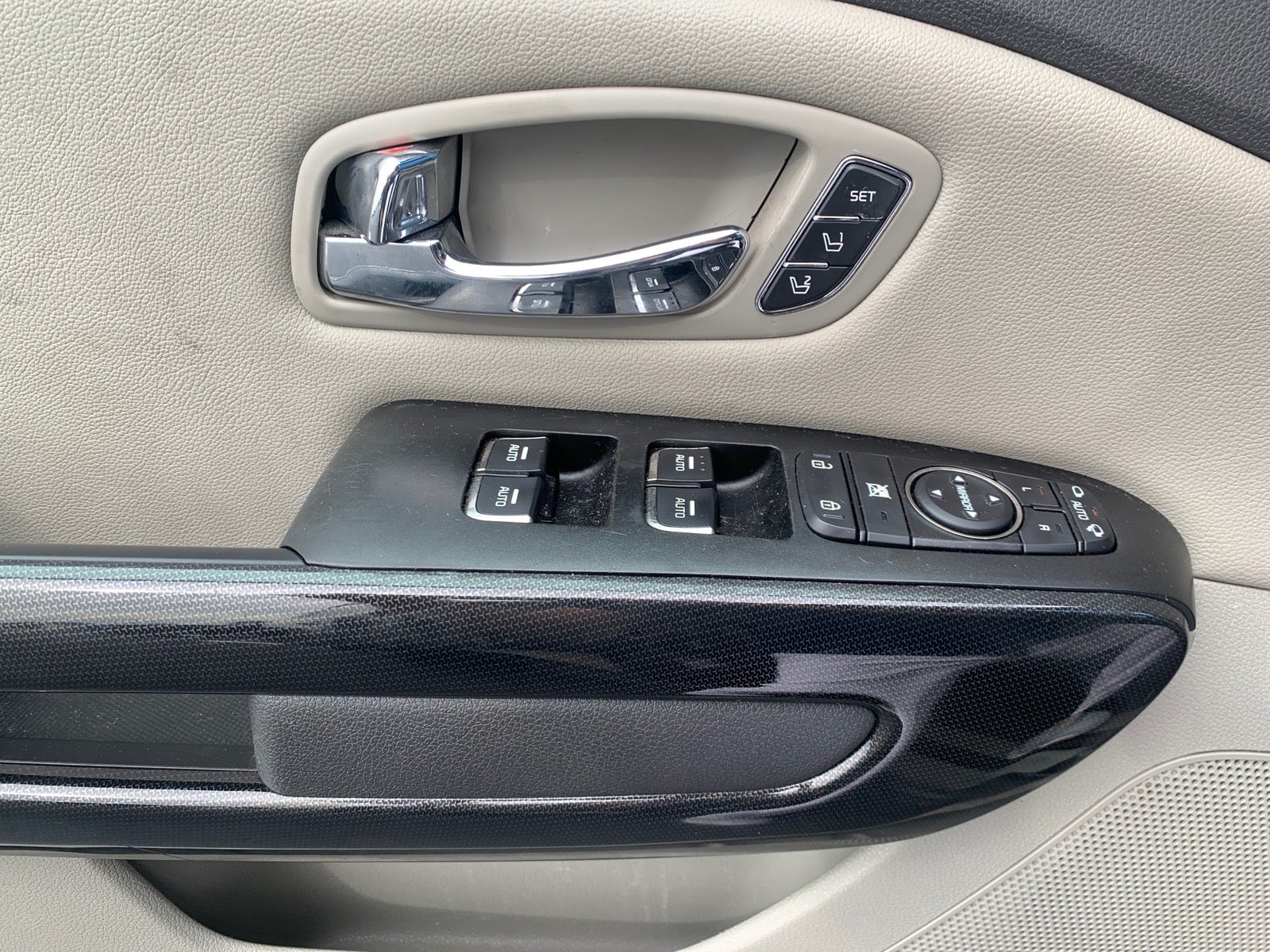 2016 Kia Sedona SX