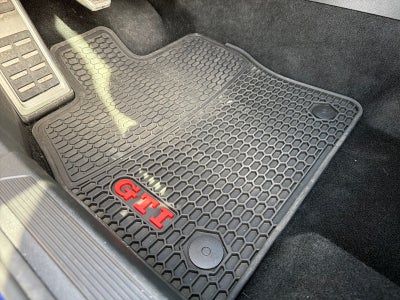 2022 Volkswagen Golf GTI SE