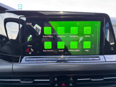 2022 Volkswagen Golf GTI SE
